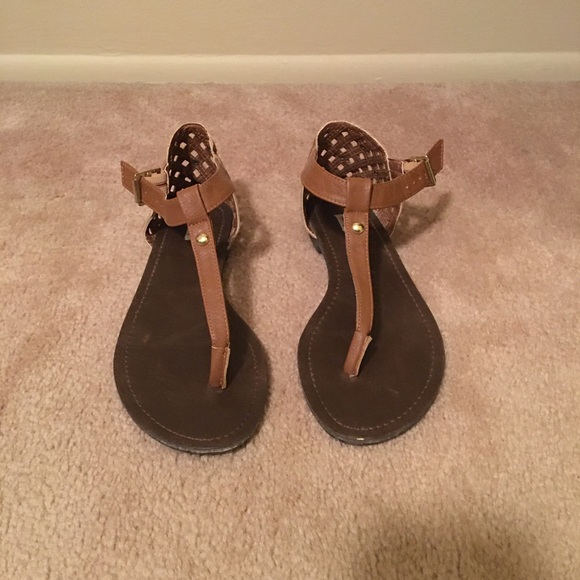 Sandals - Picture 2 of 3